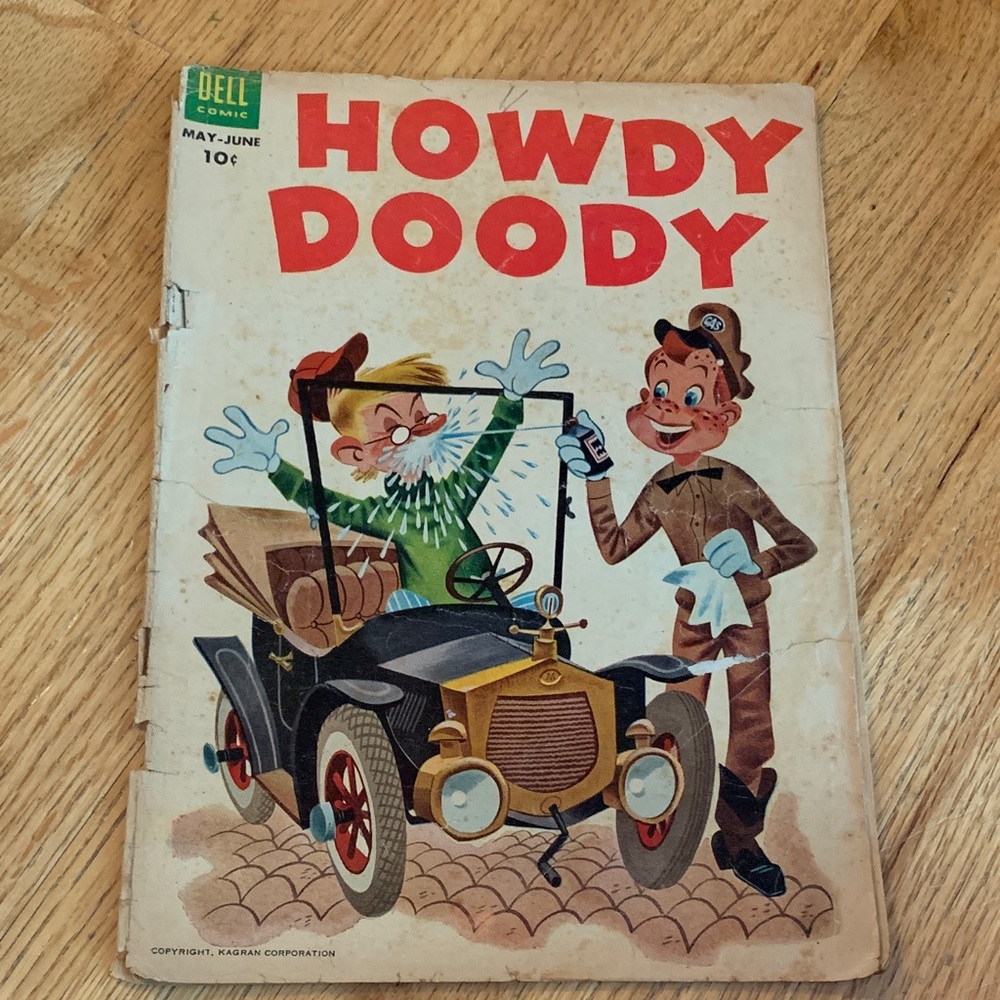 Vintage Howdy Doody May 1954 32 page comic book w heavy wear